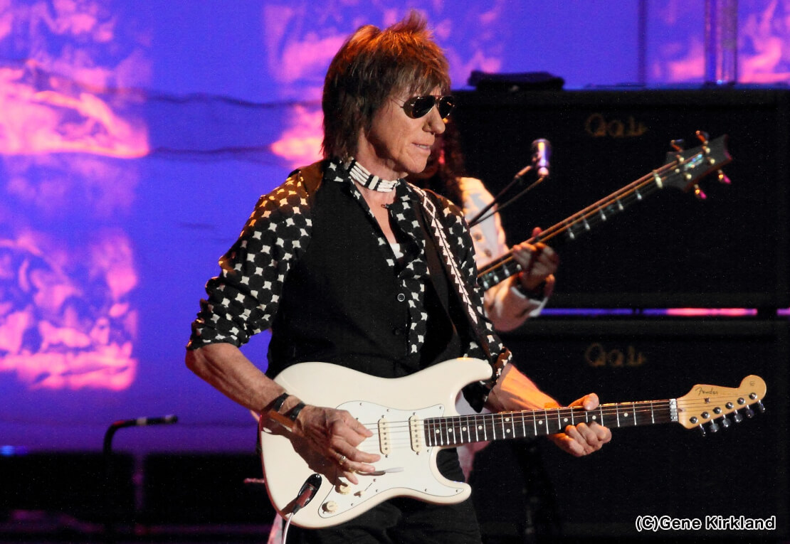 ジェフ・ベック/ライヴ・アット・ハリウッド・ボウル 2016 デラックス・エデ… ジェフ・ベック/ライヴ・アット・ハリウッド・ボウル 2016 デラックス